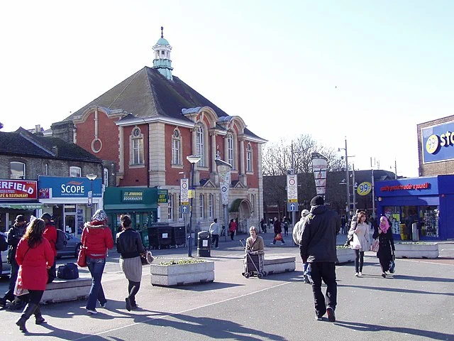 Walthamstow_Library,_High_Street,_Walthamstow